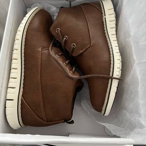 Steve Madden major Brown boot boys sz 4